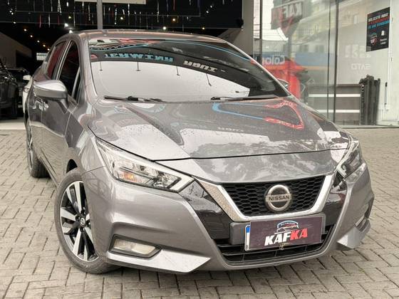 NISSAN VERSA 1.6 16V FLEX EXCLUSIVE XTRONIC NISSAN VERSA 1.6 16V FLEX EXCLUSIVE XTRONIC